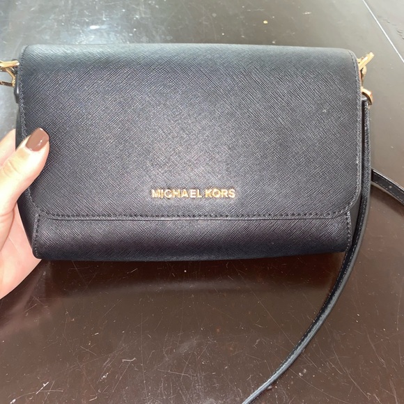 Michael Kors crossbody - Picture 2 of 3